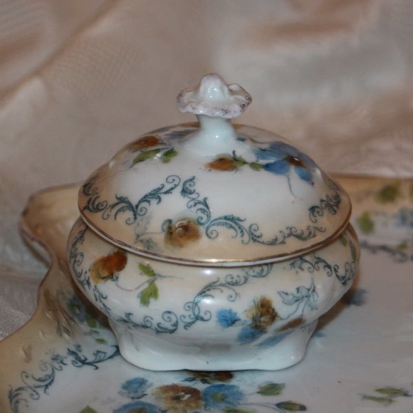 German Dresser Tray Set Vanity Tray Powder Ring Ho - Picture 2 of 5